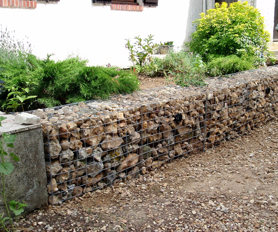 gabion-wall-in-normandie-france